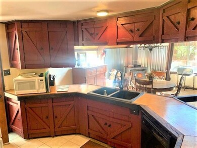 Kitchen sink