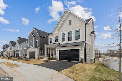22980 Running Whisper Ct, Ashburn, VA 20148 - photo 3