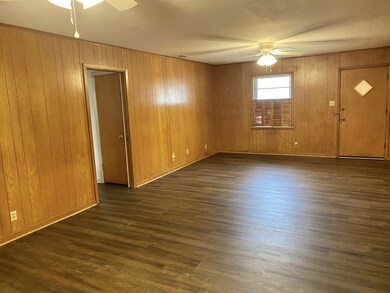 2914 McEntyre St, Kilgore, TX 75662 - photo 6