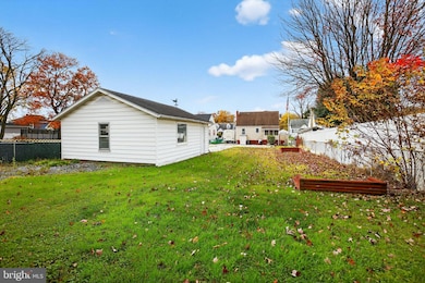 21 N Hawthorne Rd, Middle River, MD 21220 - photo 5