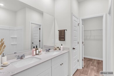 Virtual Stage - master bath