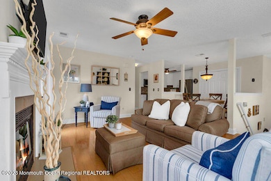 100 Des Moines Ct unit 222, Tinton Falls, NJ 07712 - photo 6