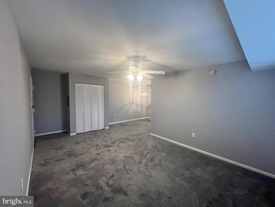 826 South Ave unit R9, Secane, PA 19018 - photo 5