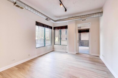 910 W Madison St unit 409, Chicago, IL 60607 - photo 4