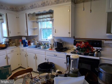 655 Valley Rd, Knoxville, MD 21758 - photo 5