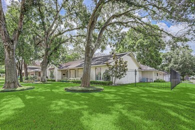 6261 Ella Lee Ln, Houston, TX 77057 - photo 2