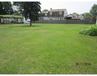 23 Ravenna St, Milford, MA 01757 - photo 4