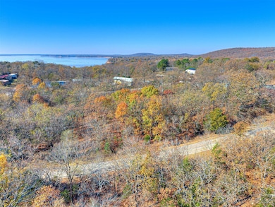 221 Robin Rd, Eufaula, OK 74432 - photo 3