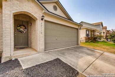 24718 Maple Crest, San Antonio, TX 78261 - photo 2