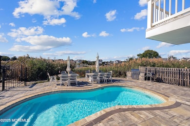 inground pool