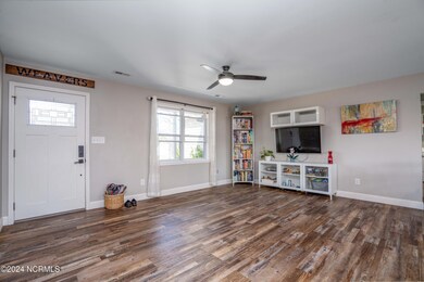 238 Cottontail | Interior-exterior (13 o
