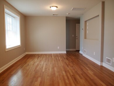 7 Pequot St unit 2, Providence, RI 02903 - photo 4