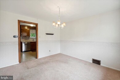 2323 N Gilinger Rd, Lafayette Hill, PA 19444 - photo 4