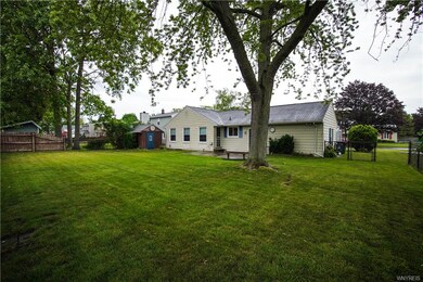 1306 Cambridge Ave, North Tonawanda, NY 14120 - photo 4