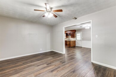 1508 Nichols St, Ennis, TX 75119 - photo 5