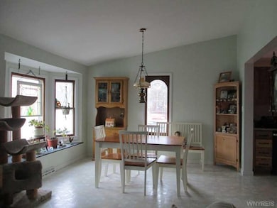 390 Bennett St, North Tonawanda, NY 14120 - photo 5