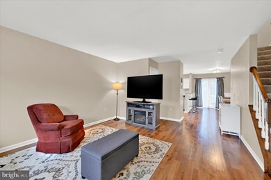 1207 Martha Greenleaf Dr, Crofton, MD 21114 - photo 7