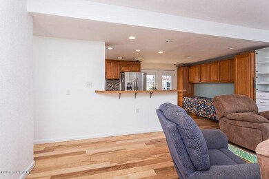 Living Room 7995-SMALL