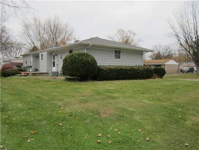 5057 Cryodon Blvd N, Columbus, OH 43232 - photo 2