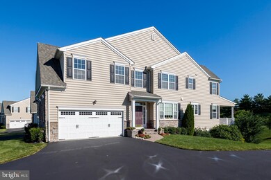 2043 Pleasant Valley Dr, Lansdale, PA 19446 - photo 3