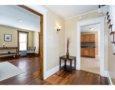 56 Edgemont St, Springfield, MA 01109 - photo 4