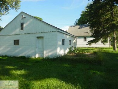 303 E Hodge Ave, Lansing, MI 48910 - photo 4