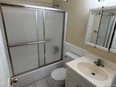 417 Parkdale Ave unit 6, Rochester, MI 48307 - photo 6