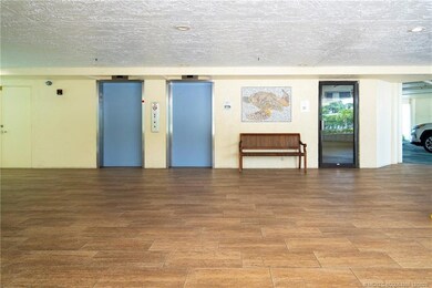 221 NE Plantation Rd unit 407, Stuart, FL 34996 - photo 7