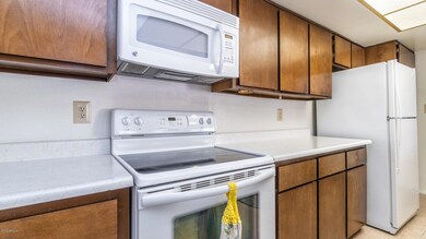 11012 S Pewaukee St-17