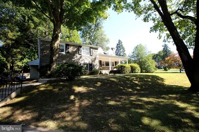 2733 S Kent Rd, Broomall, PA 19008 - photo 4