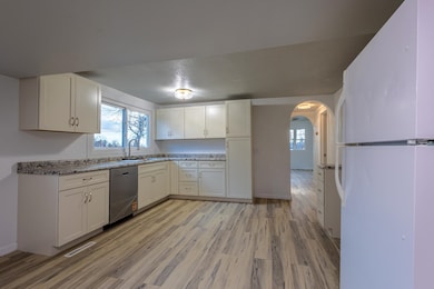 329 E Elgin St, Spearfish, SD 57783 - photo 5