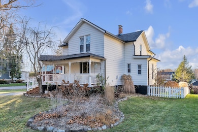 604 N State St, Howell, MI 48843 - photo 2