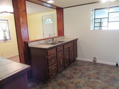 1824 Clifford Dr, Erie, PA 16505 - photo 4