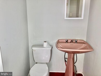 5215 Pine St, Philadelphia, PA 19143 - photo 4