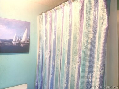 Master Bedroom bath..beachy color