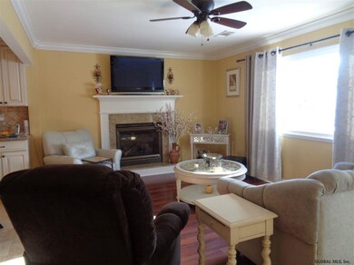 17 Mayhall St, Albany, NY 12205 - photo 5