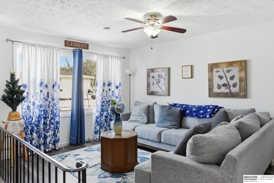 8609 Park View Blvd, La Vista, NE 68128 - photo 5