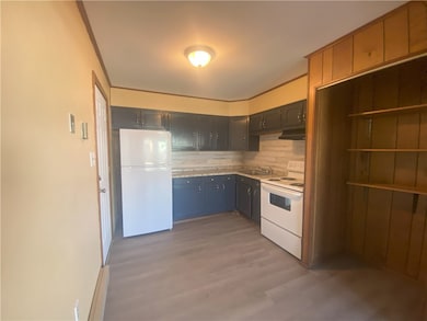 203 Irving Ave, Latrobe, PA 15650 - photo 4