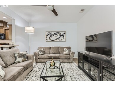 15897 SE Kingbird Dr, Clackamas, OR 97015 - photo 5