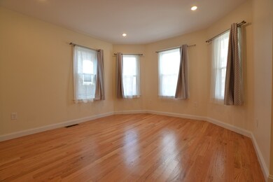 5 Curtis St unit 1, Somerville, MA 02144 - photo 4