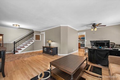 987 Split Rail Dr, Carol Stream, IL 60188 - photo 5