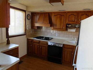 616 Wurlitzer Dr, North Tonawanda, NY 14120 - photo 6