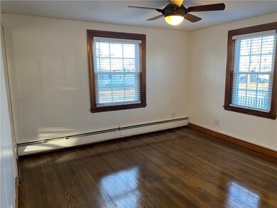 25 Mowry St, Pawtucket, RI 02861 - photo 3