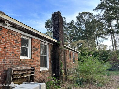 214 Harvard Cir, Jacksonville, NC 28546 - photo 5