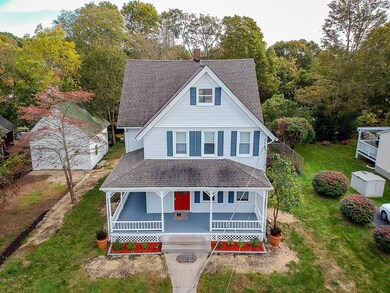 Welcome home to 2A Cobblestone Lane Westerly.