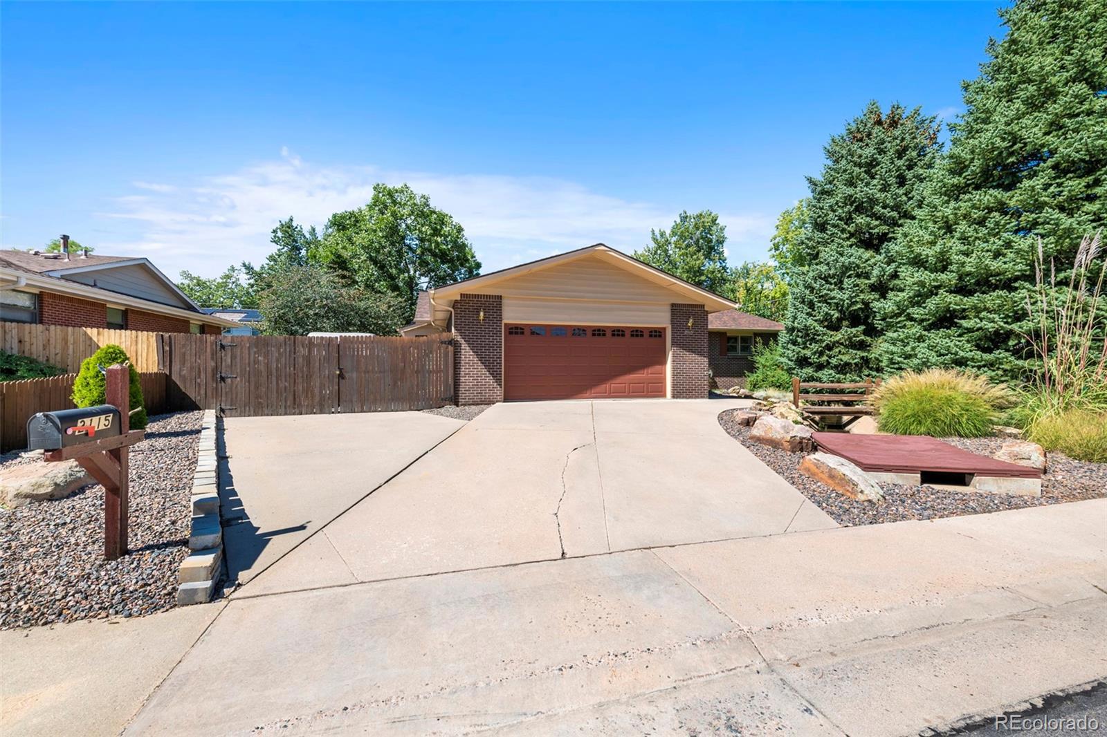 2115 Lewis St, Lakewood, CO 80215 - photo 3