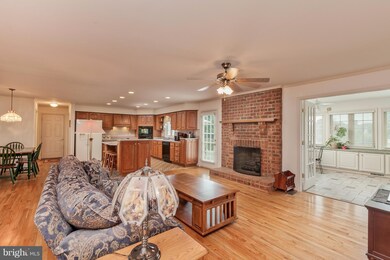 10729 Hershey Dr, Williamsport, MD 21795 - photo 6