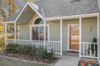 6301 W 158th Place, Overland Park, KS 66223 - photo 4