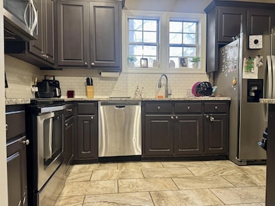 836 Oswalt Rd, Columbus, MS 39702 - photo 2