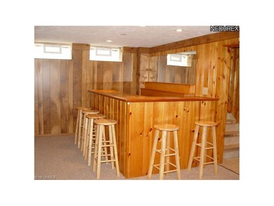 Beautiful Bar for Entertaining!
